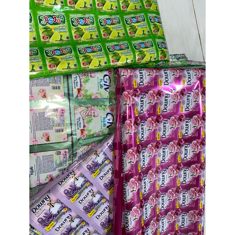 

PLASTIK DAUR ULANG / PLASTIK BAHAN KERAJINAN