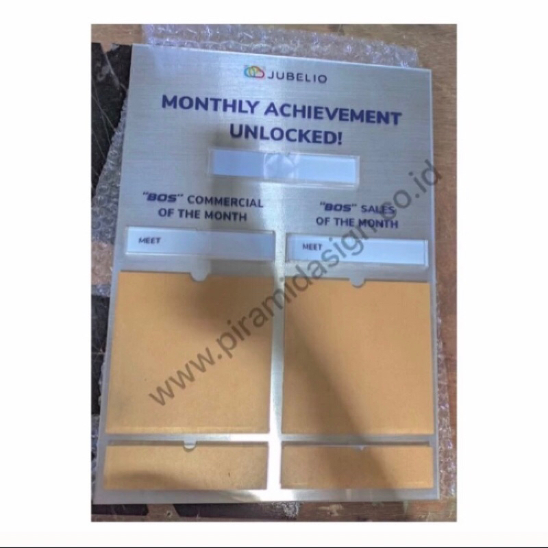 

Papan Sign employee of the month kantong pocket custom