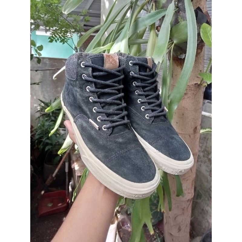 Sepatu Second / Sepatu Bekas Vans Era Mid - Size : 43 - Insole : 28 cm - casual - sneakers - boots