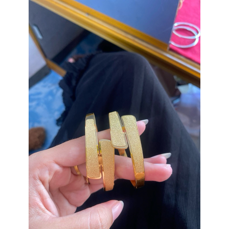 gelang titanium lilit