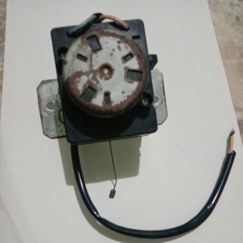 Motor drain mesin cuci top loading Electrolux