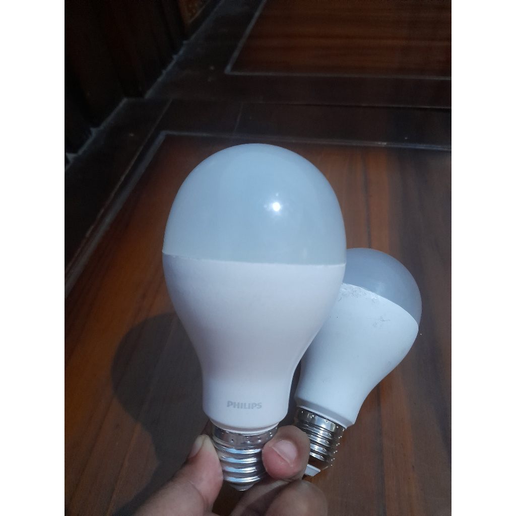 Lampu LED 14,5 Watt Philips Rekondisi