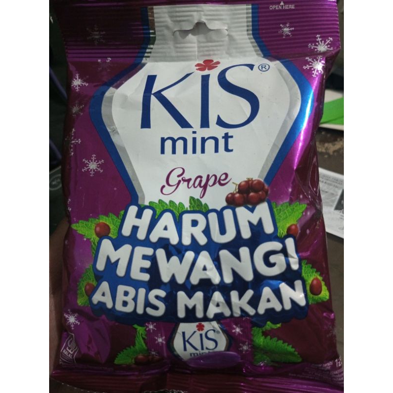 

Kis Permen Mint Grape 125gr Isi 50pcs