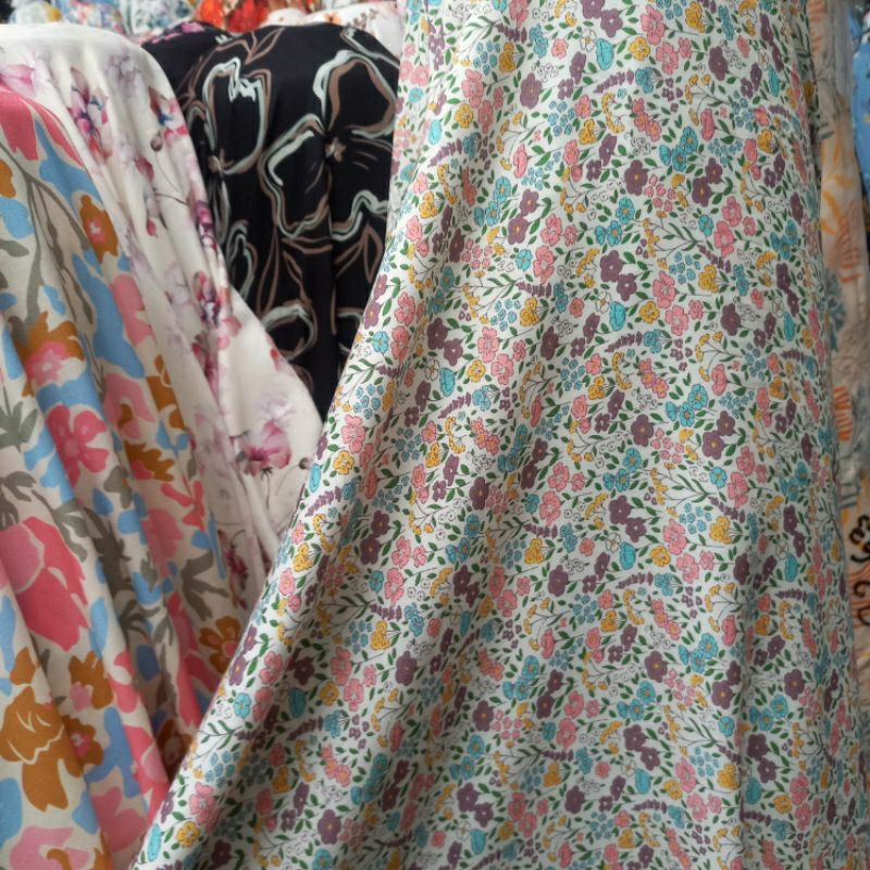 KAIN RAYON VISCOSE MOTIF BUNGA KECIL- KAIN RAYON MOTIF BUNGA KECIL HARGA/0,5M