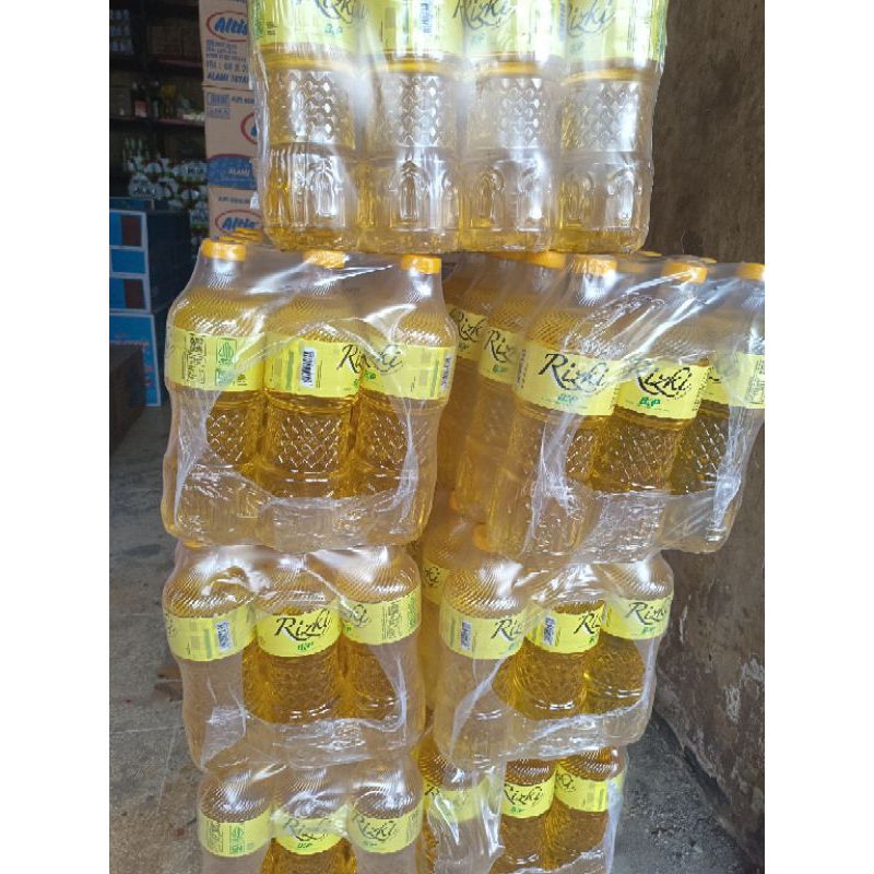 

Minyak goreng Riski 900ml murah terlaris 1krat