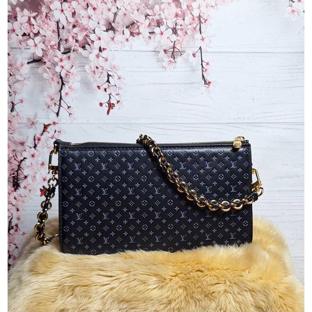 TAS LV**Clutch Shoulder bag RARE Genuine Leather  Black Preloved