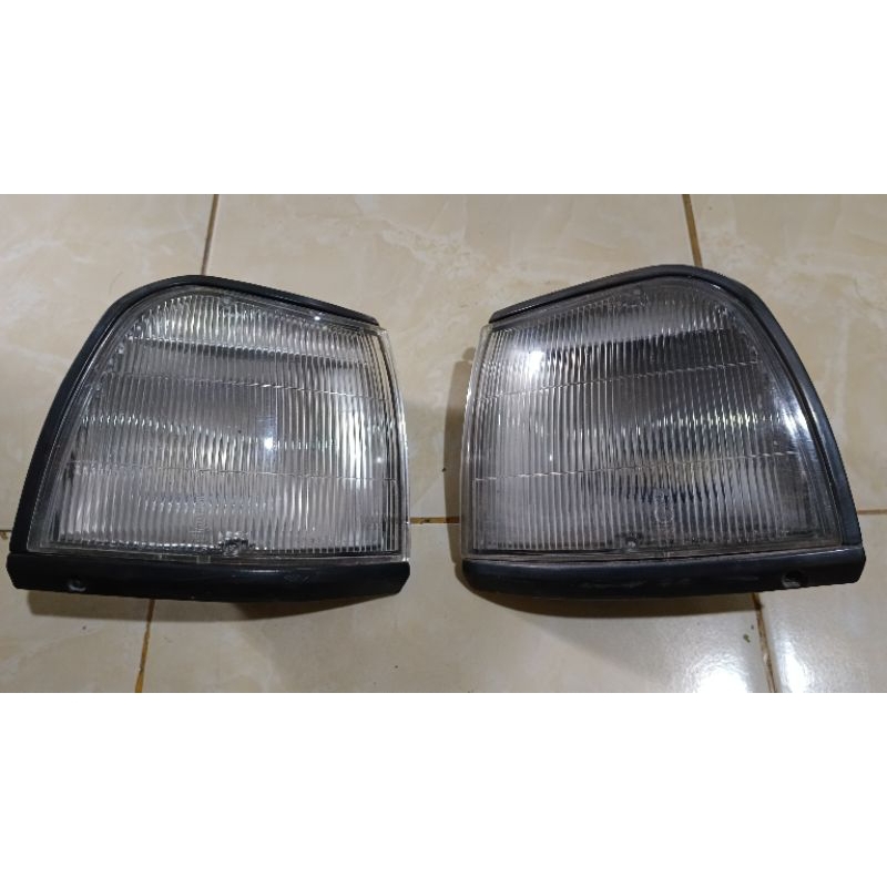 corner lamp/lampu senja daihatsu charade cx/classy/winner