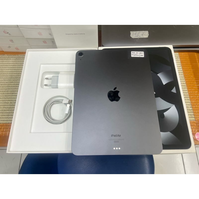 Ipad Air gen 5 /  256gb wifi only ex ibox