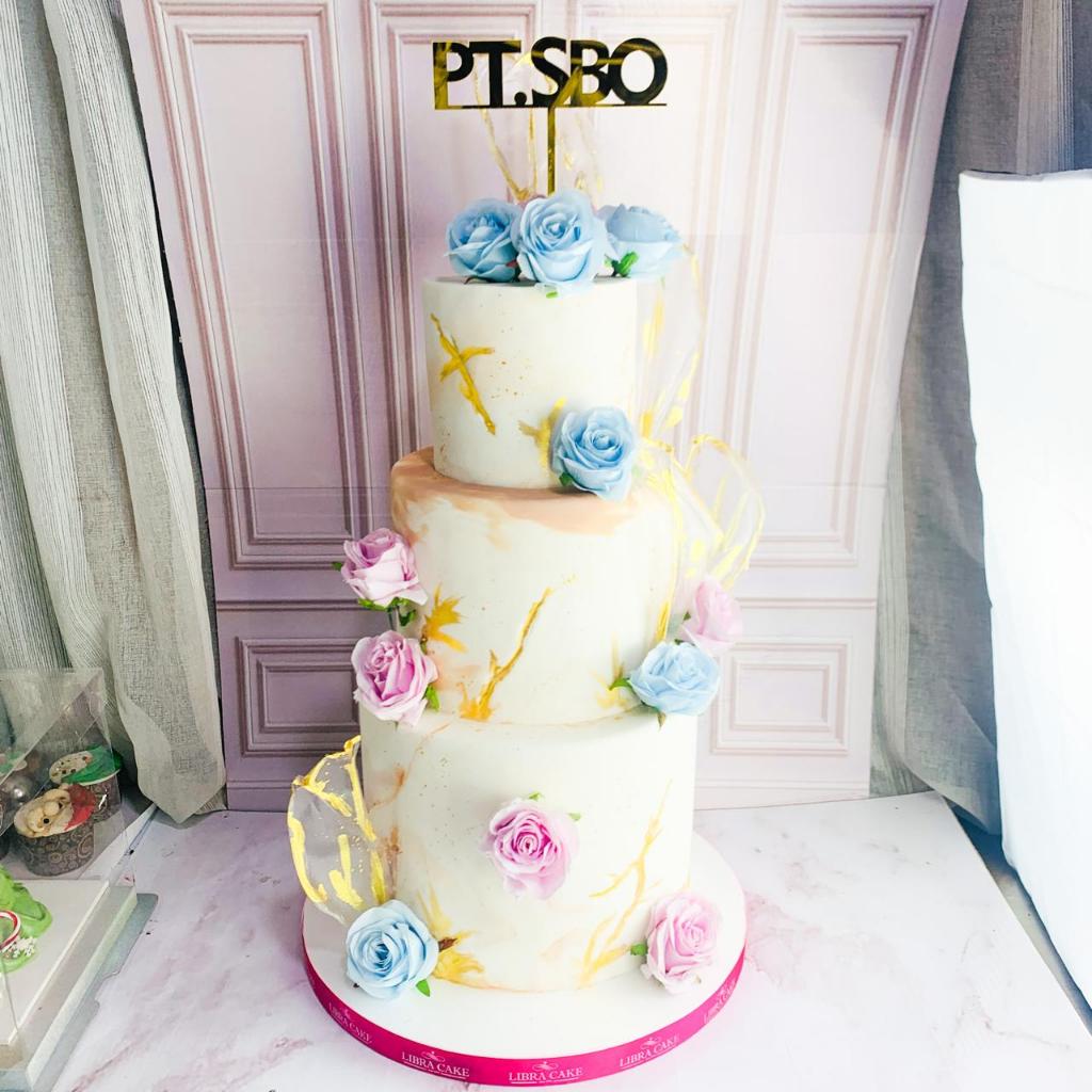 

Kue Ulang Tahun/Birthday cake/Kue Ultah tema Bunga/Kue Tema Flower/Kue Birthday Flower