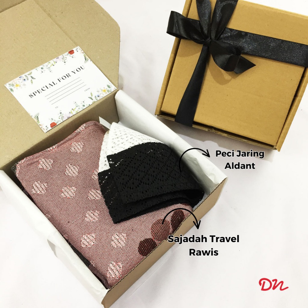 Paket Kado Hampers Cewek Cowok Gift Kado Perlengkapan Sholat Cowok Paket Sajadah  Peci Tasbih