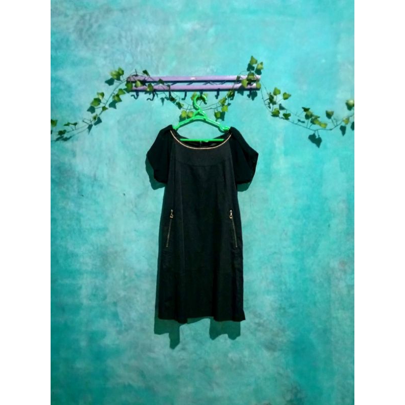 Dress Hitam Preloved