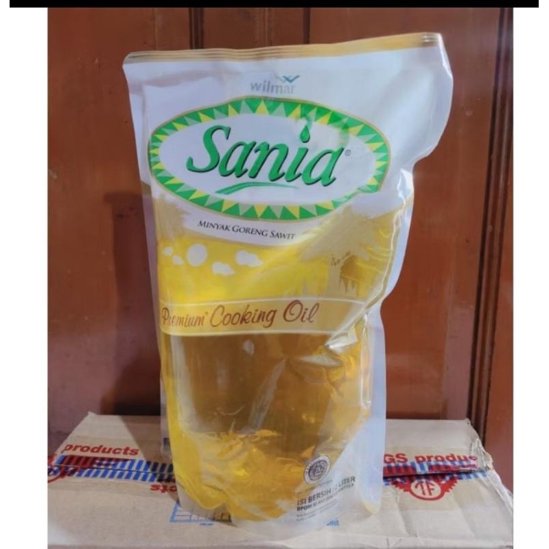 

Sania minyak goreng pouch 2 liter premium cooking oil