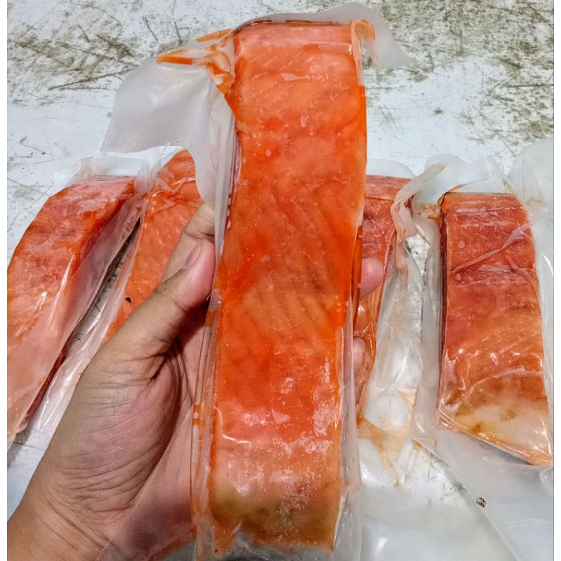 

Ikan Salmon Fillet fresh berat 200gram