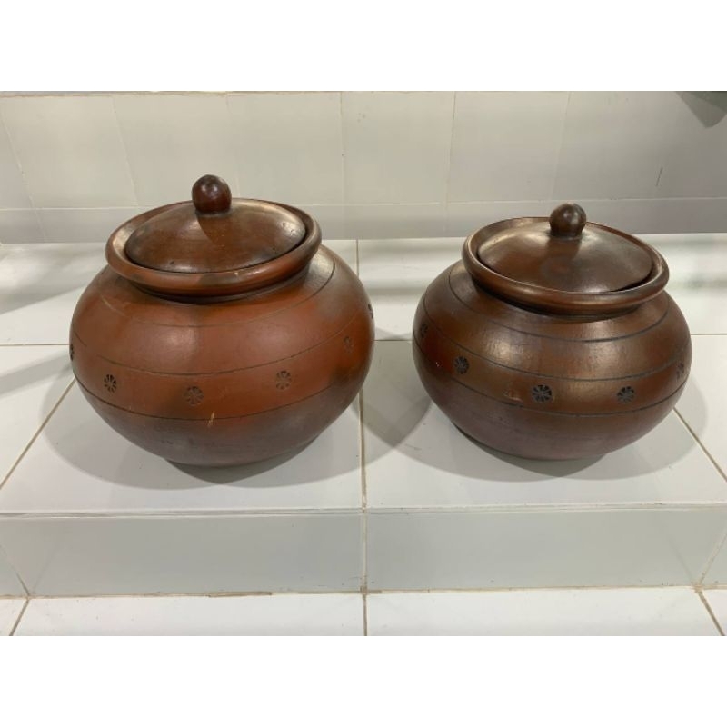Gentong Tempat Beras / Tempat Air Tanah Liat Gerabah / Tempat Beras Tradisional /  Tempat Beras Tana
