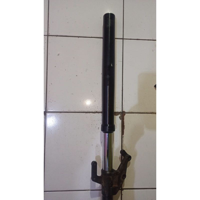 USD R15 V3 Shok depan R15 V3