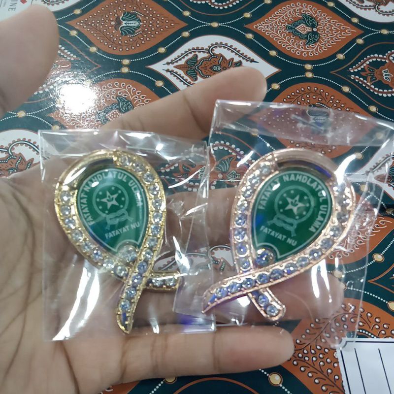 pin Bros Fatayat nu