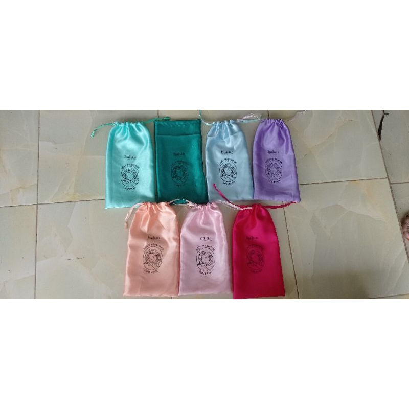 Pouch Satin Serut Pita