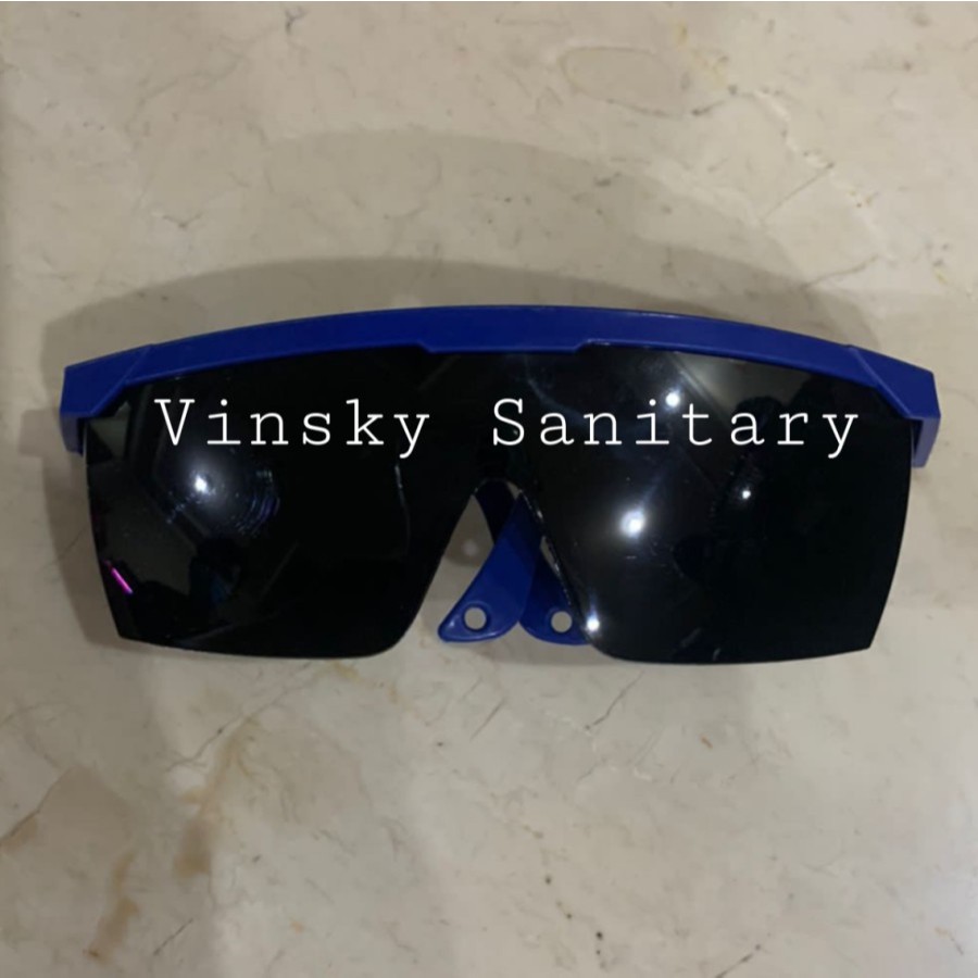 kacamata hitam / kacamata safety hitam