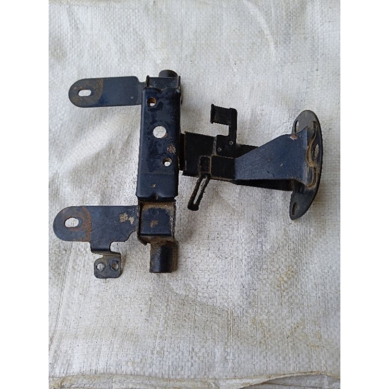 PANGKON DUDUKAN LAMPU BREKET RC80 RC100 BRAVO ORI COPOTAN