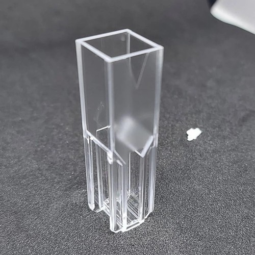 Cuvettes Semi Micro / Kuvet Plastik / Disposible Cuvet Plastik / Isi 5 Pcs