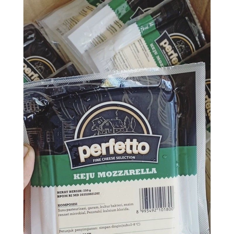 

KEJU MOZARELLA PERFETTO 250 GR ENAK GURIH KEJU PIZZA MOLOR