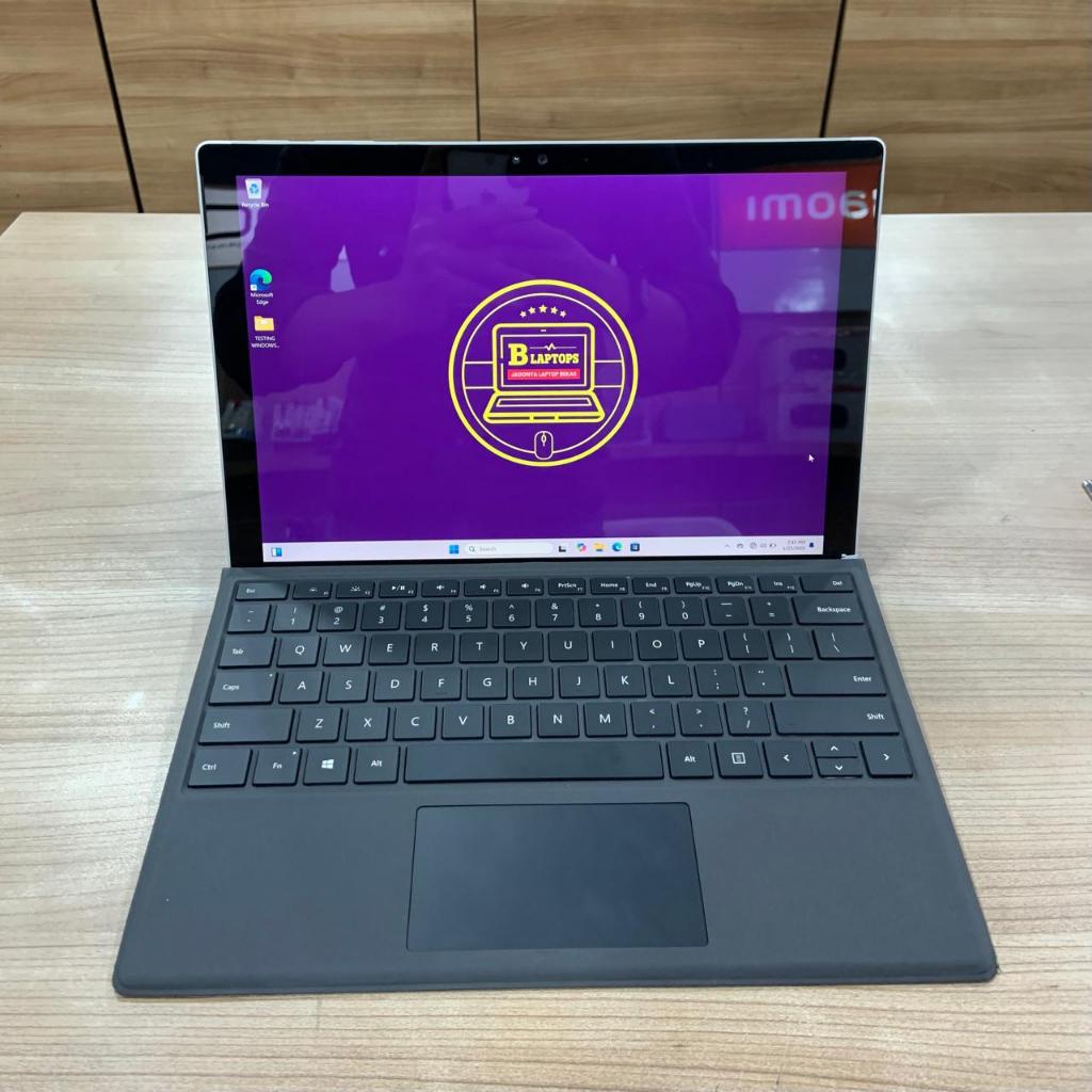 MICROSOFT SURFACE PRO 4 CORE I5 GEN 6 RAM 4GB/SSD 128 GB -SECOND BERGARANSI