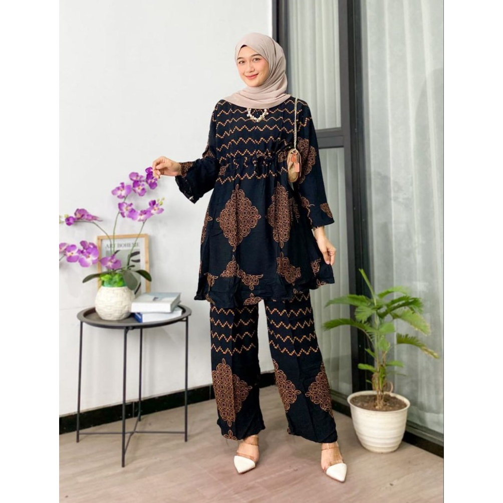 Pesan sekarang One Set Wanita Kekinian Jumbo Rayon Premium Busui Motif Sonya  Tunik Wanita Setelan C
