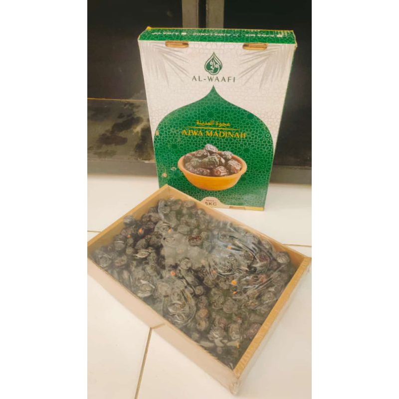 

Kurma Ajwa Al Wafi 1 kg