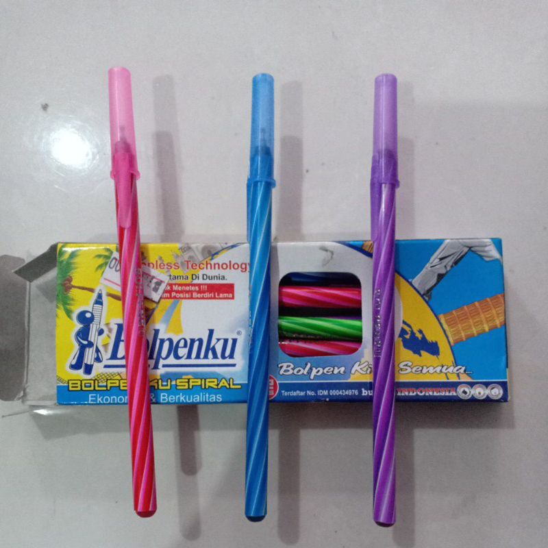 

Bolpen Ulir Bolpenku