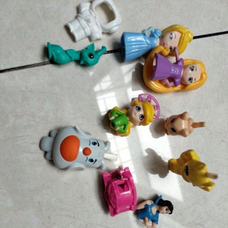 Disney figure ( small ) preloved bonus