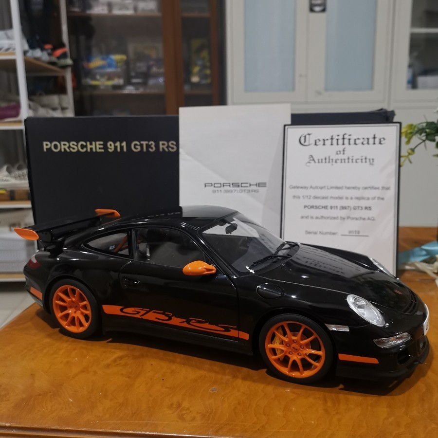 Autoart Signature 1 12 Porsche 911 997 GT3 RS Hitam Black