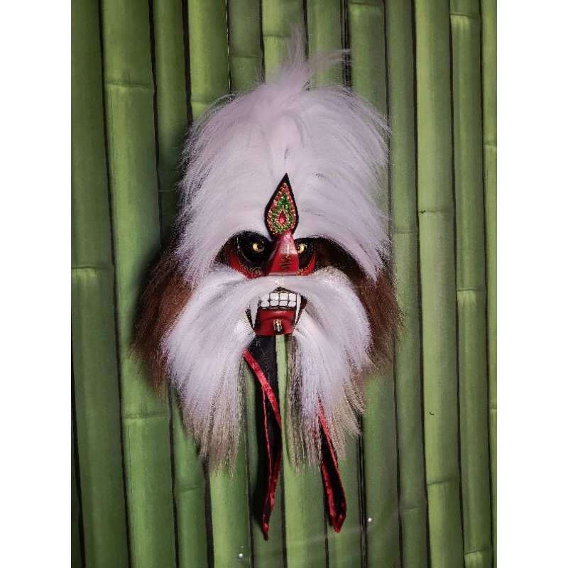 Ganongan seram mata kaca