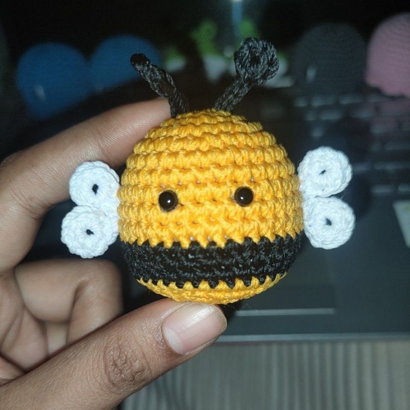 Amigurumi Lebah | Gantungan Kunci Rajut Lebah