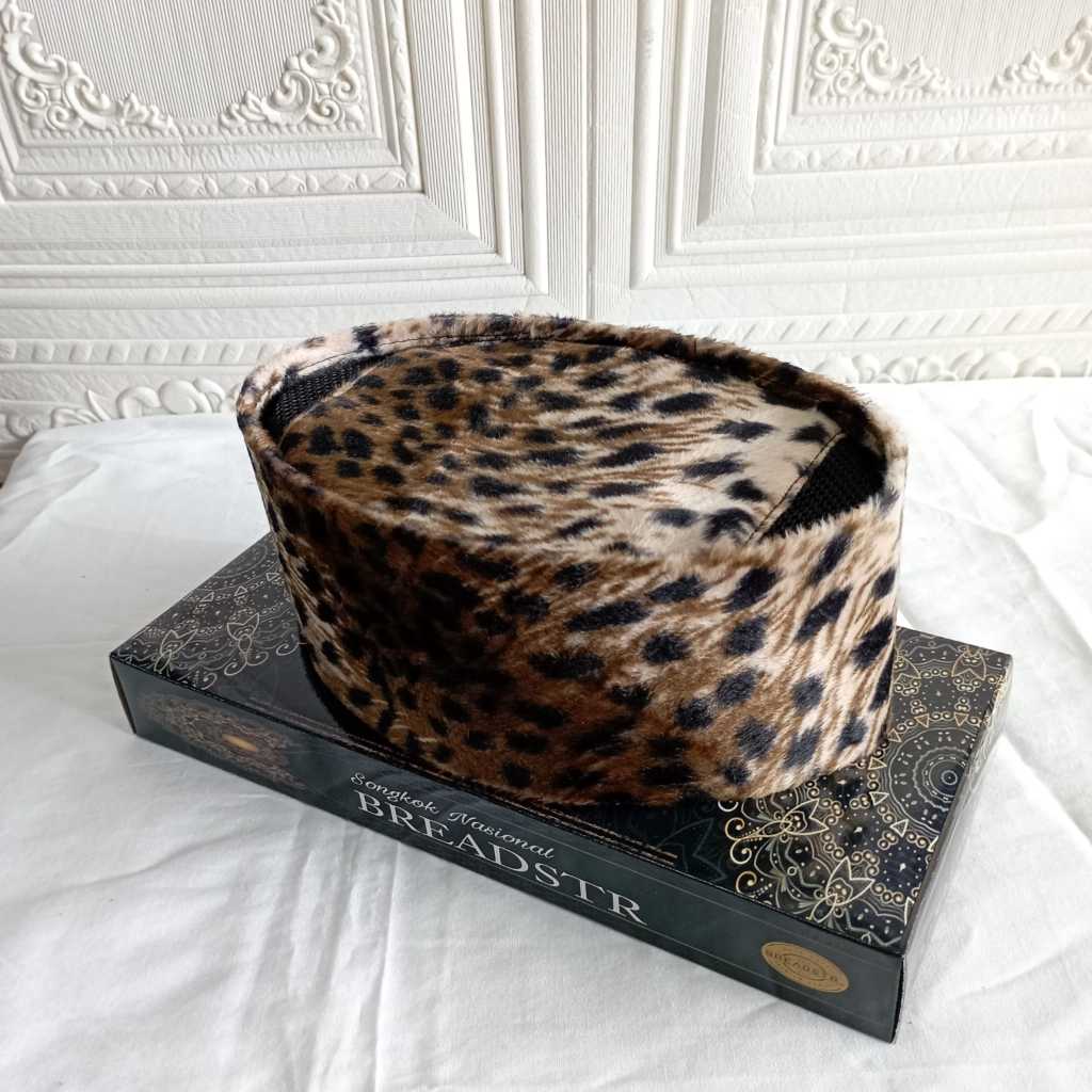 PREMIUM  EKSKLUSIF PECI SONGKOK KOPIAH TERBARU MOTIF BULU MACAN LEOPARD HABIB BAHAR MODEL AC TINGGI 