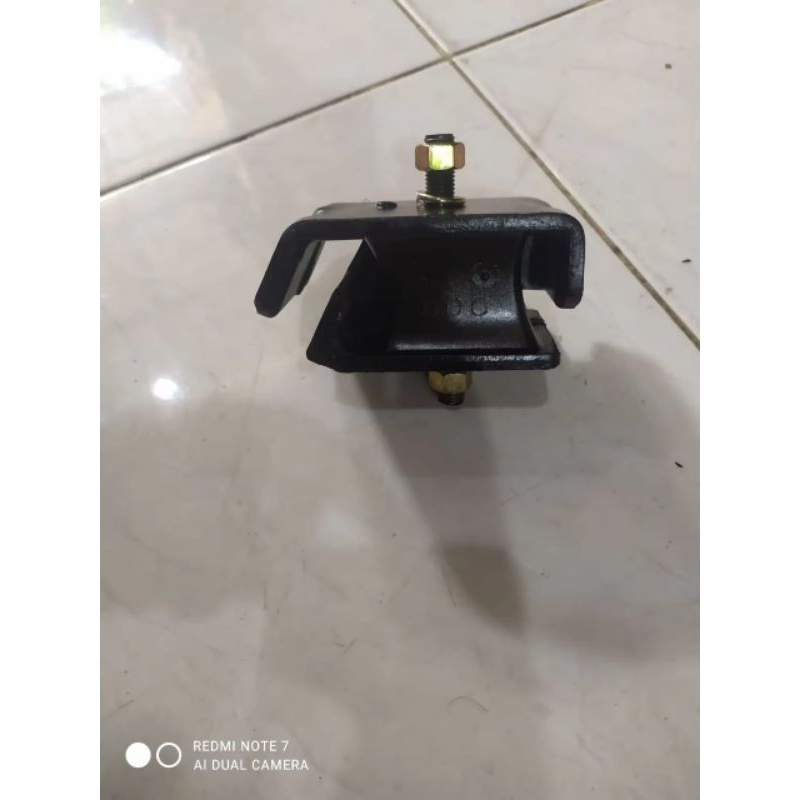 DUDUKAN MESIN SUZUKI FUTURA