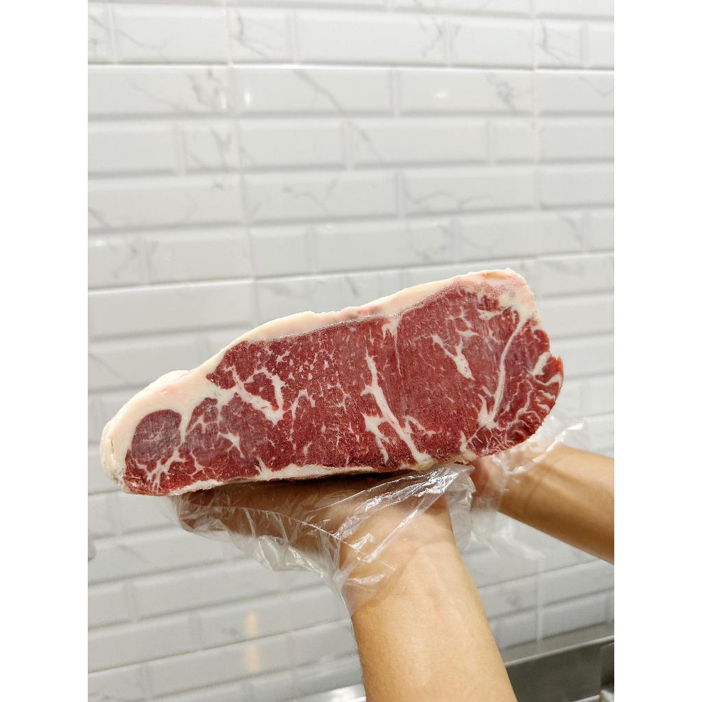 

AUS Striploin Wagyu Mb3+ - Steak Import Australia Striploin Mb3+