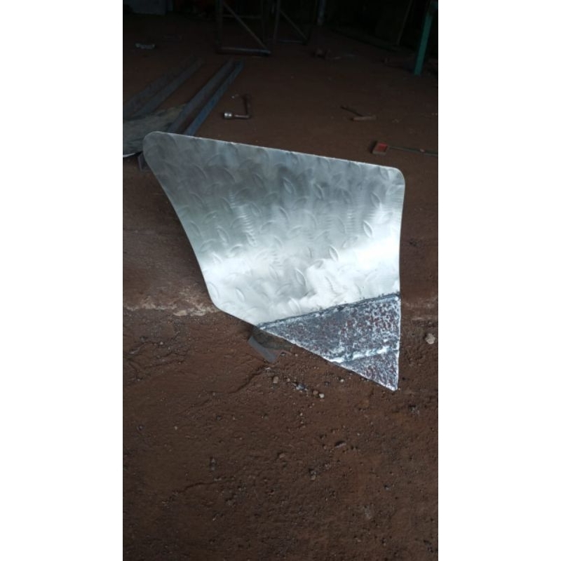 daun singkal stenlis untuk tlaktor pembajak sawah