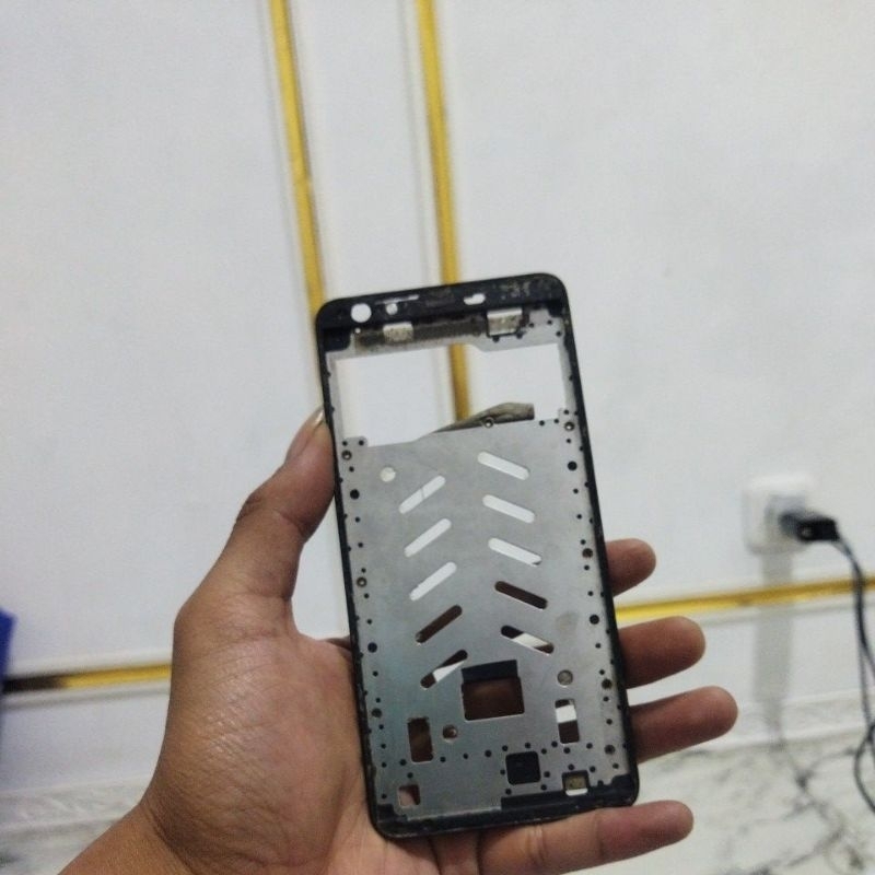 UNTUK TATAKAN LCD EVERCOSS ORI U6 XTREAM 1 PRIME