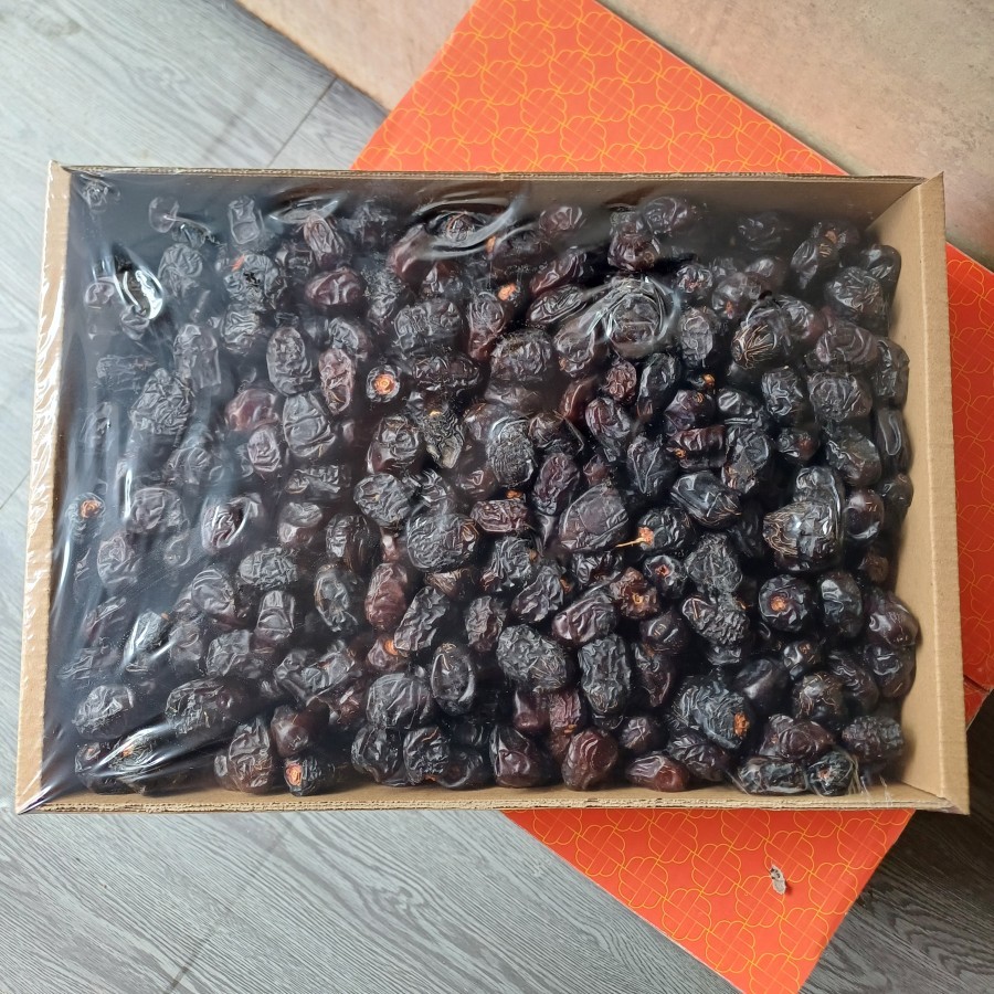 

Kurma Ajwa Kurma Nabi Kemasan 5 KG Madinah Kemasan Exclusive Kualitas Super Premium