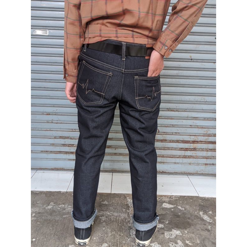 celana denim selvedge 16 Oz Black indigo