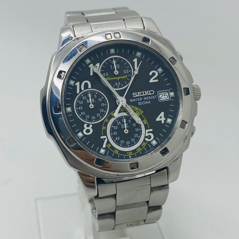 Seiko V657-9019 Chronograph Black Dial