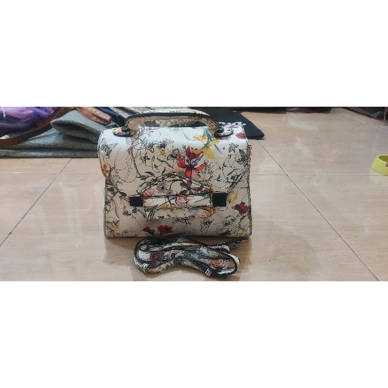 Finn Esker Floral Bag