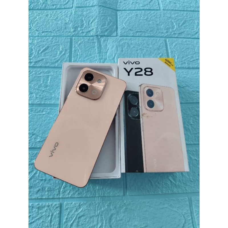 Vivo Y28 ram 8/256 like new