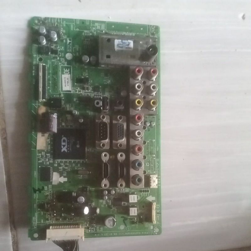 mb lcd LG 32lh20r minus