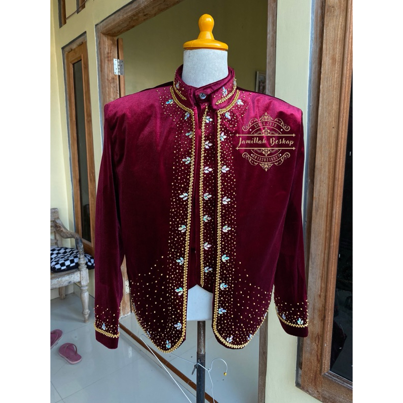 Beskap pengantin pria || Beskap bludru maroon || Beskap pengantin jawa solo || Beskap solo maroon