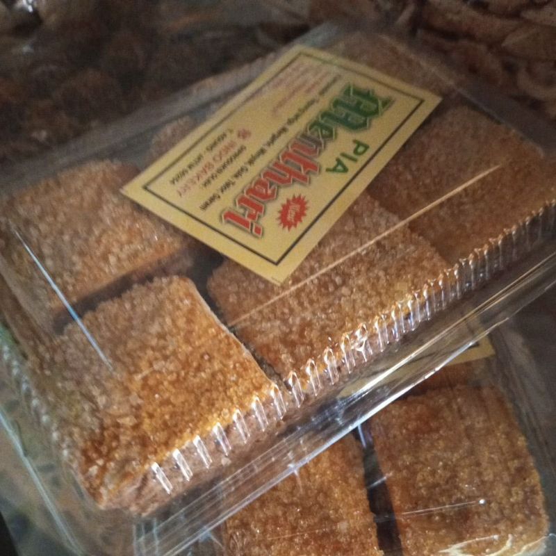 

Roti bakpia kering Kotak isi 12 biji