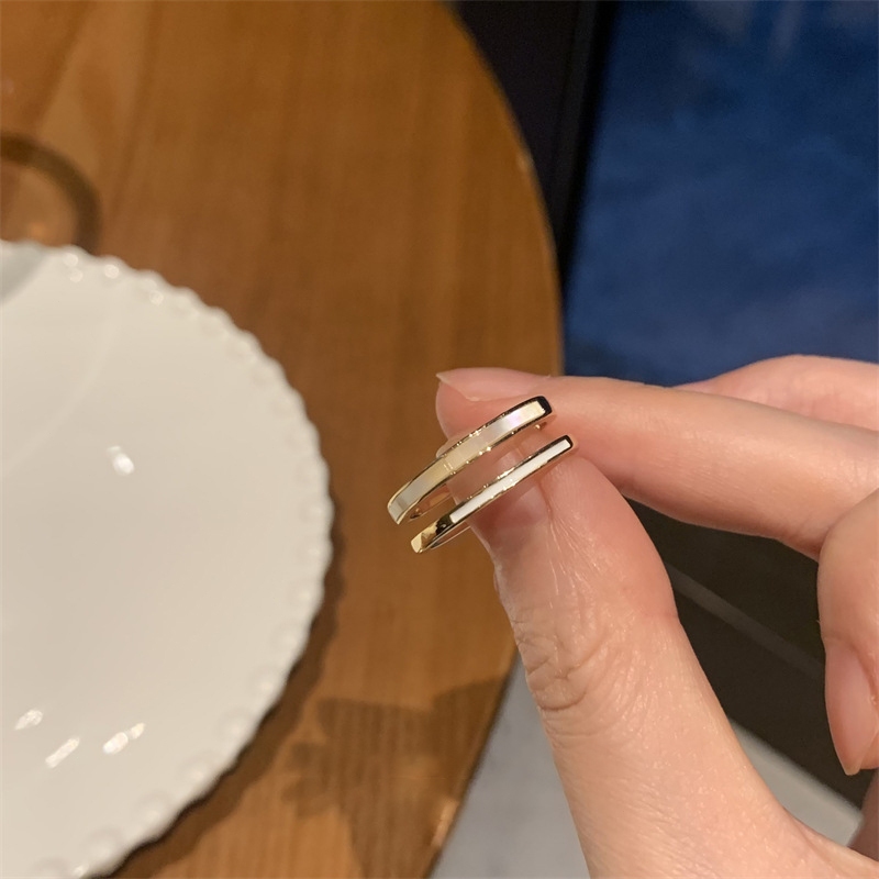 Cincin cangkang lapisan ganda premium baja titanium yang tidak pudar