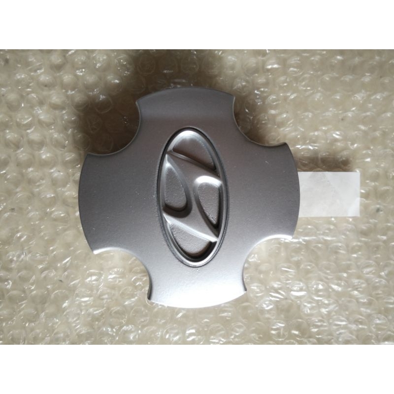 dop velg hyundai diameter 10,8 cm original