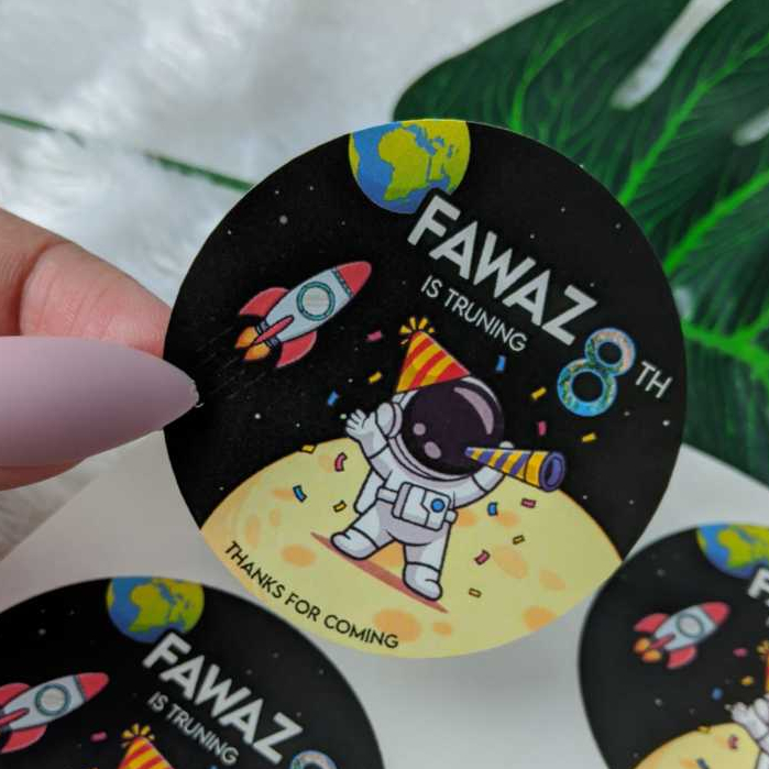 

9-15 Cetak Sticker Label Ultah Anak Stiker Bulat Ulang Tahun Free Desain Custom Nama Threemind