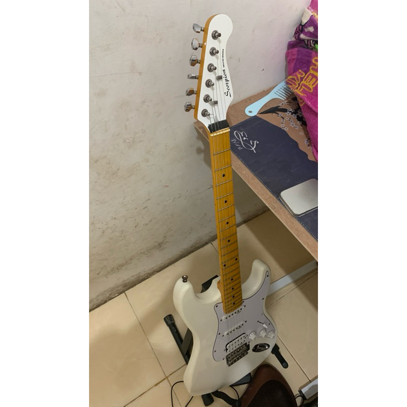 scorpion stratocaster